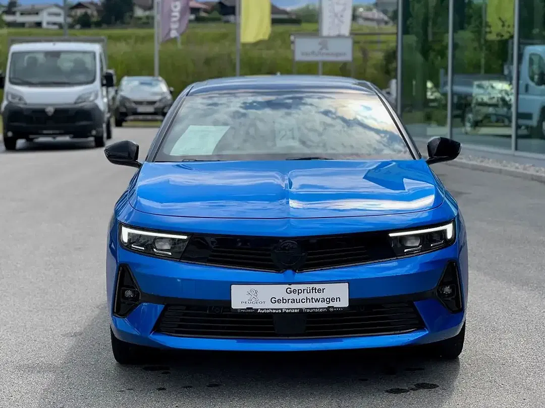 Opel Astra - Thumbnail 3
