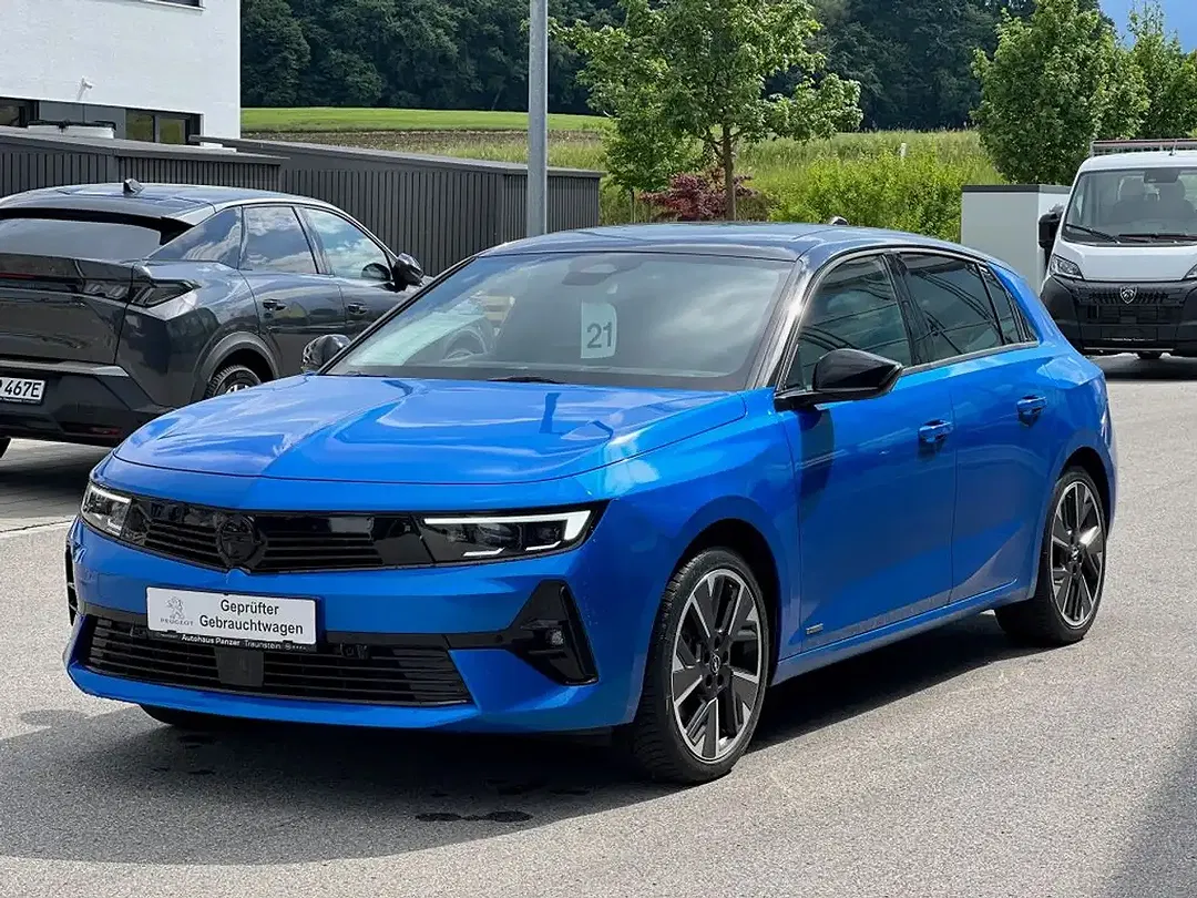 Opel Astra - Thumbnail 4