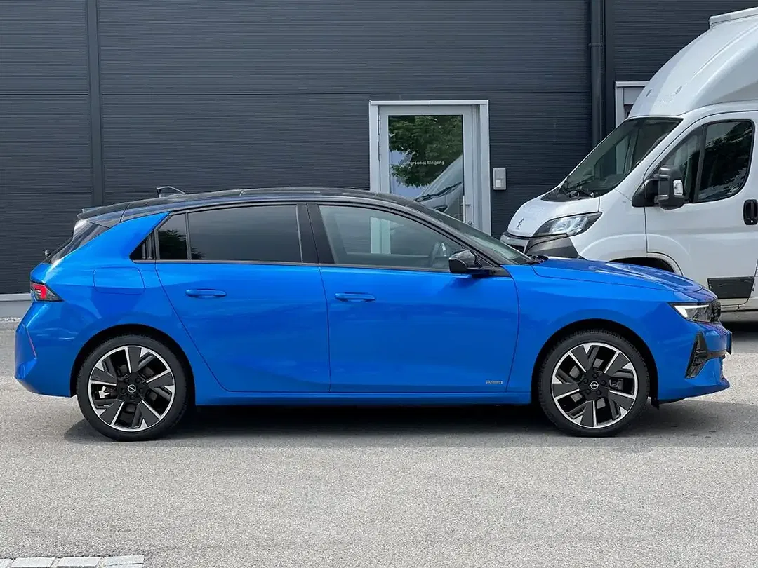 Opel Astra - Thumbnail 8