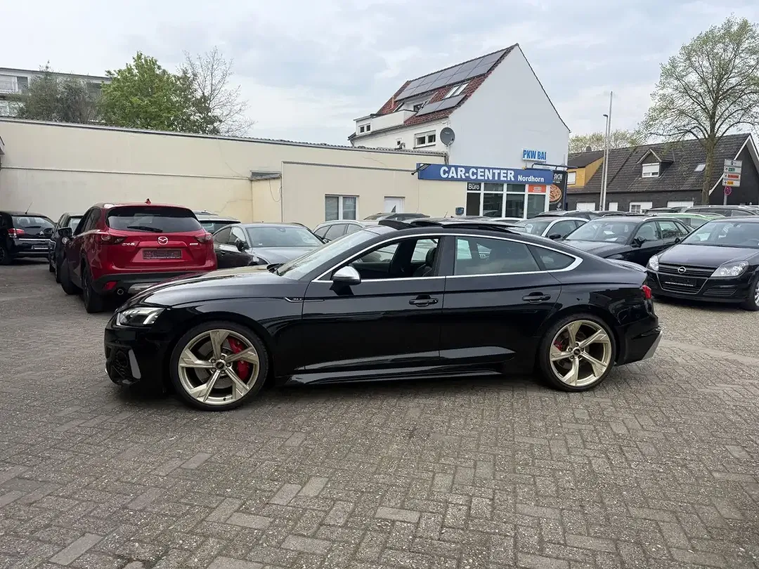 Audi RS5 - Thumbnail 2