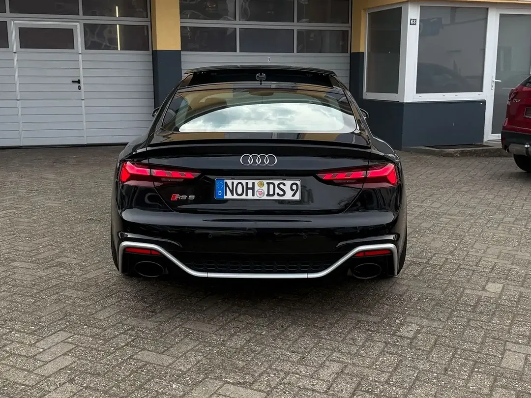 Audi RS5 - Thumbnail 4