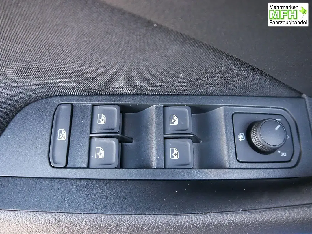 Skoda Scala - Thumbnail 10