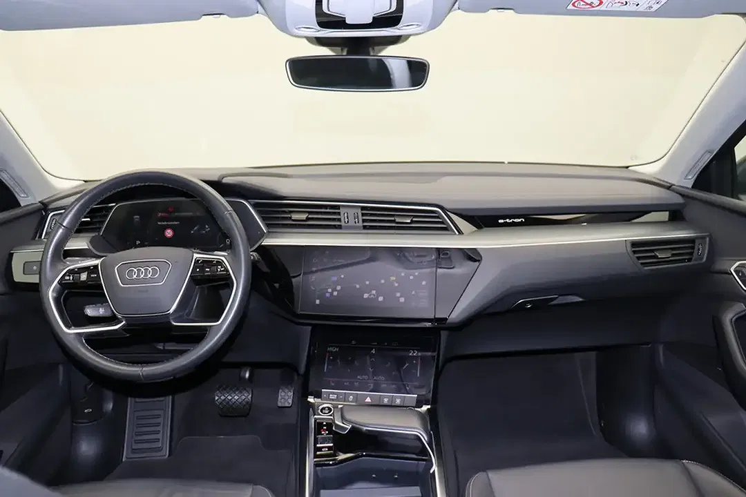 Audi Q8 e-tron - Thumbnail 14