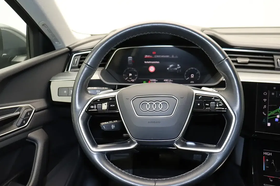 Audi Q8 e-tron - Thumbnail 15