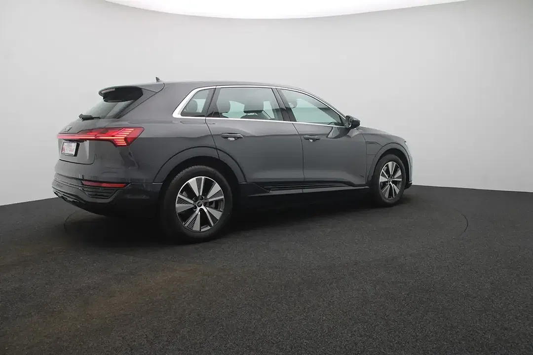 Audi Q8 e-tron - Thumbnail 5