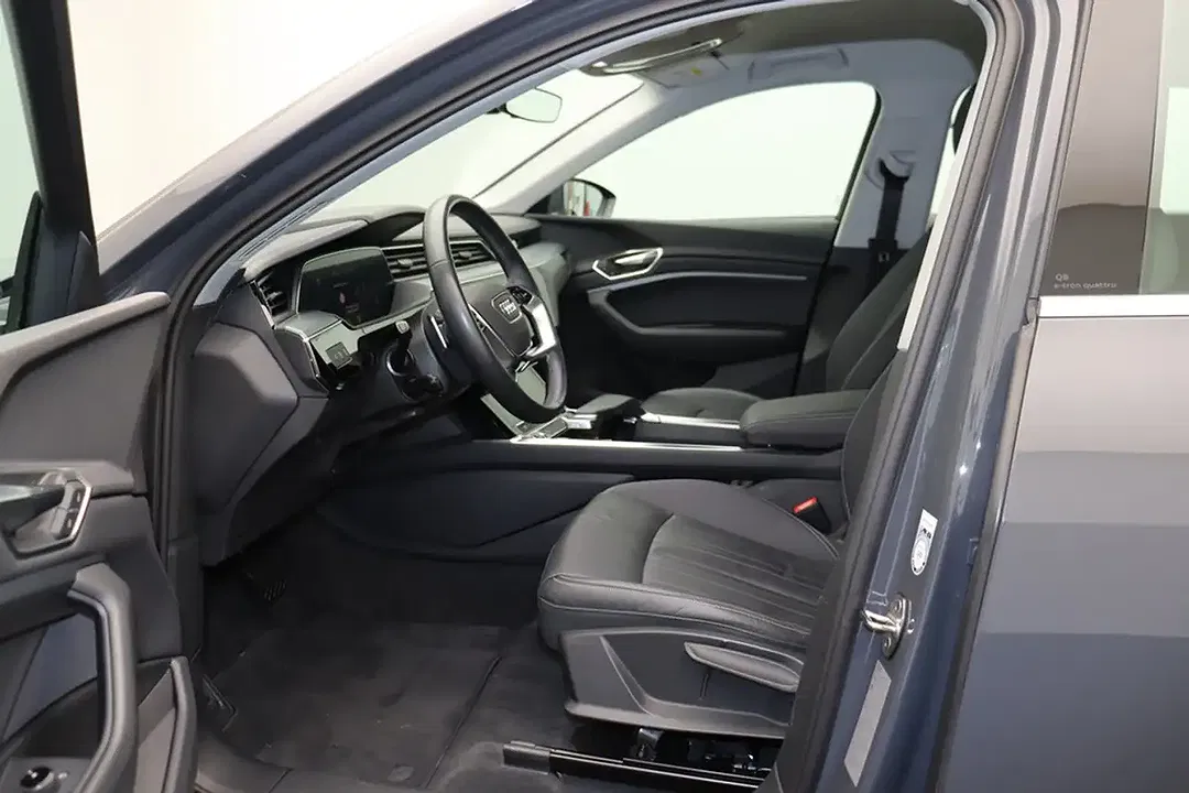 Audi Q8 e-tron - Thumbnail 8