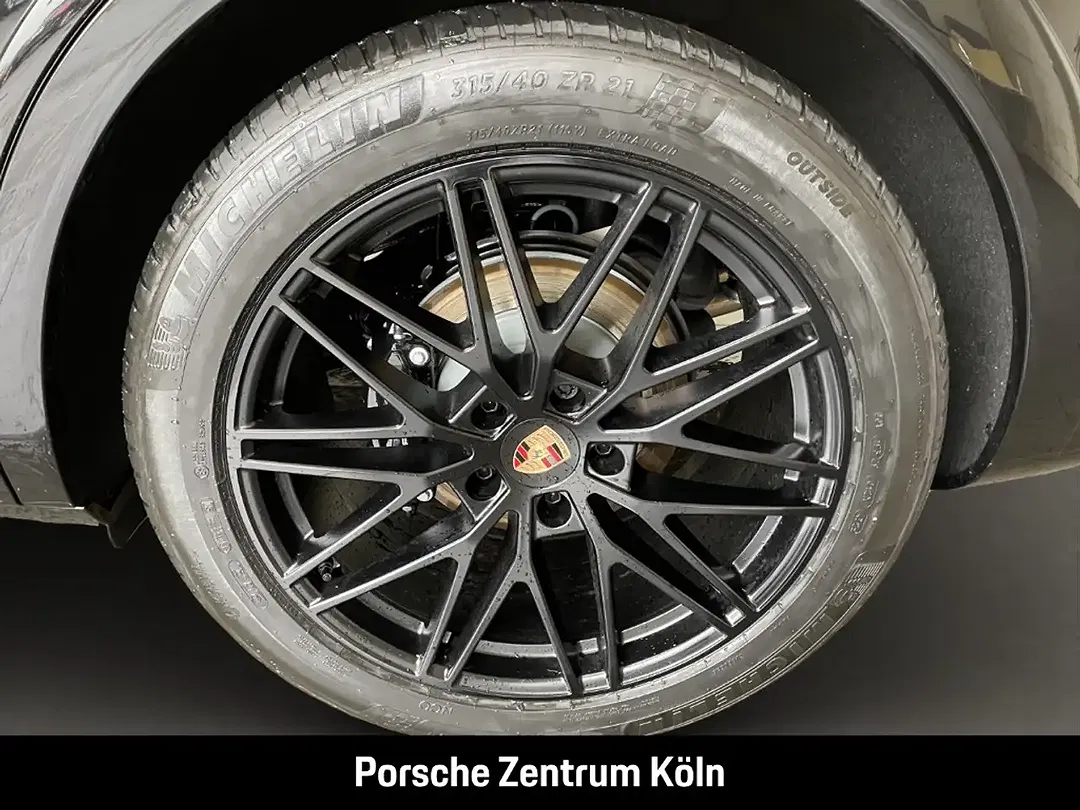 Porsche Cayenne - Thumbnail 11