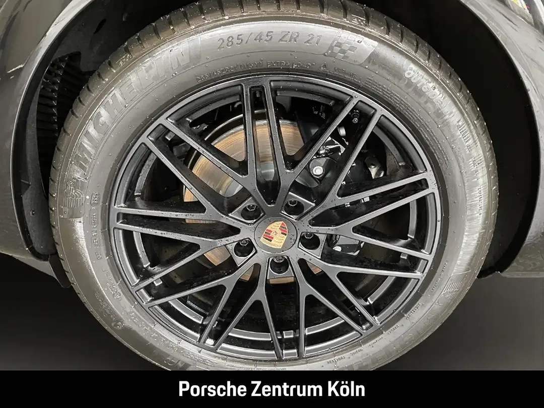 Porsche Cayenne - Thumbnail 12