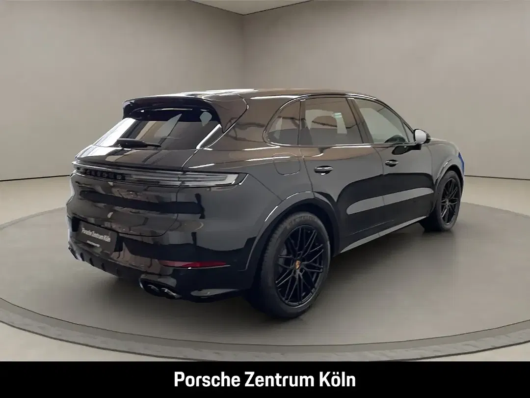 Porsche Cayenne - Thumbnail 5