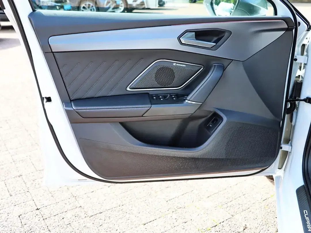CUPRA Leon - Thumbnail 14