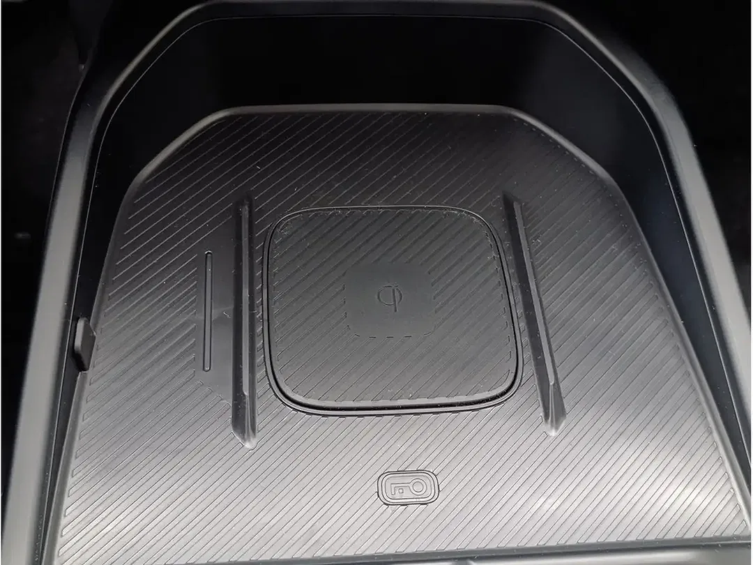 Kia EV4 - Thumbnail 14