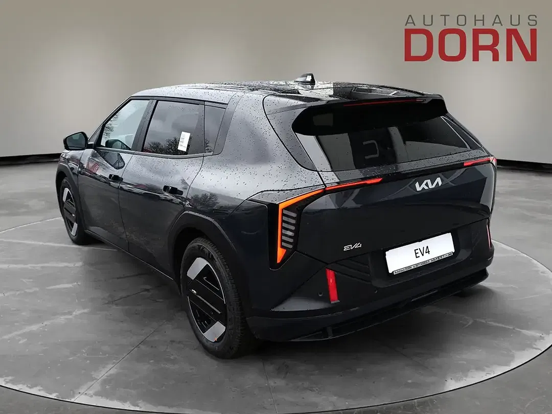 Kia EV4 - Thumbnail 2