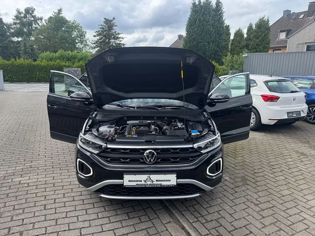 Volkswagen T-Roc - Thumbnail 10