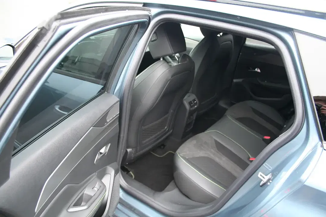 Peugeot 308 - Thumbnail 13