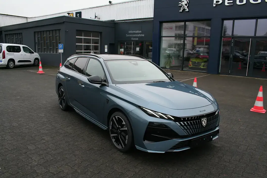 Peugeot 308 - Thumbnail 5