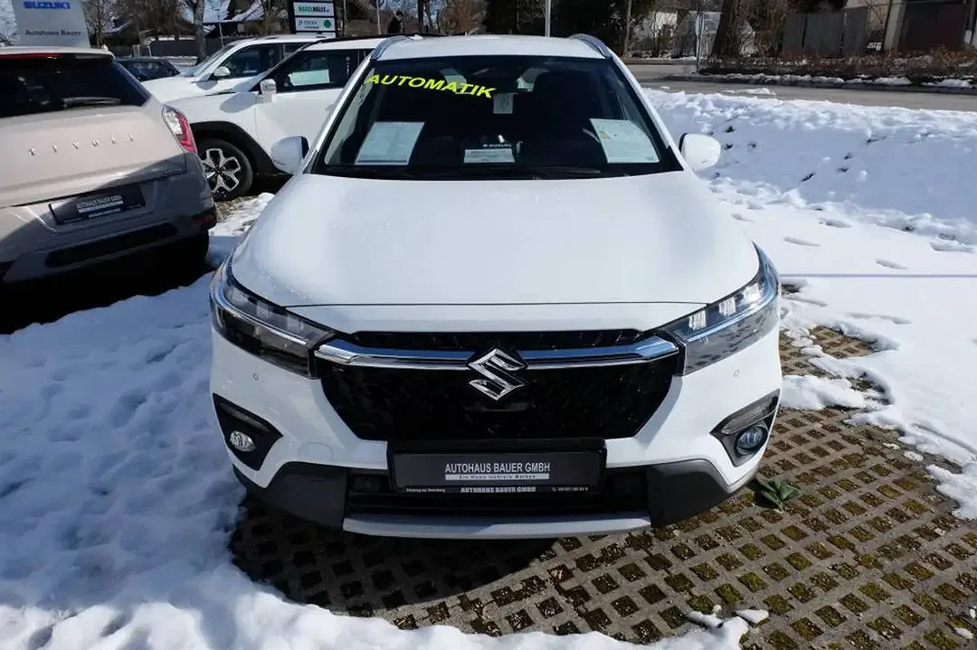 Suzuki S-Cross - Thumbnail 3