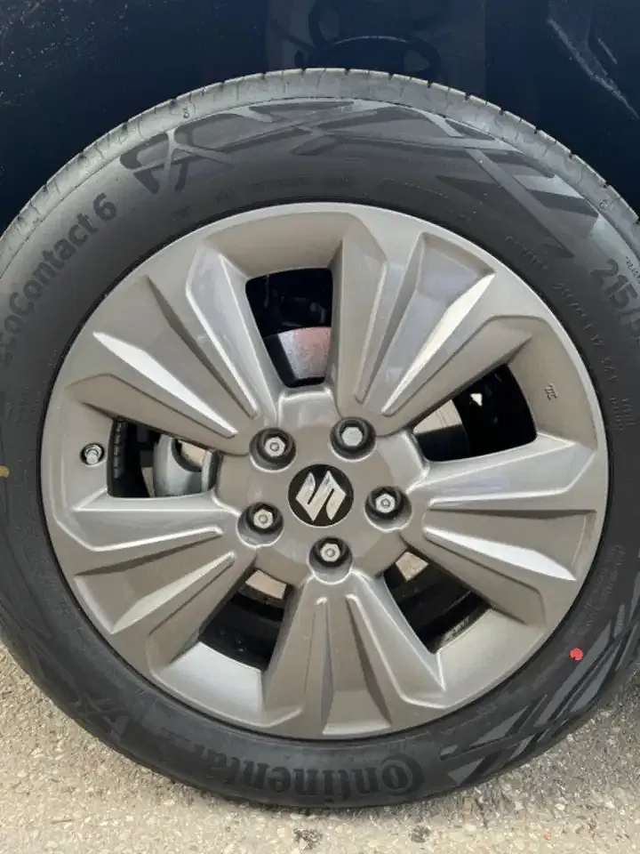 Suzuki Vitara - Thumbnail 9