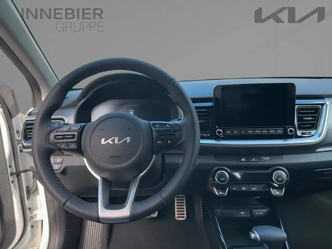 Kia Stonic - Thumbnail 9