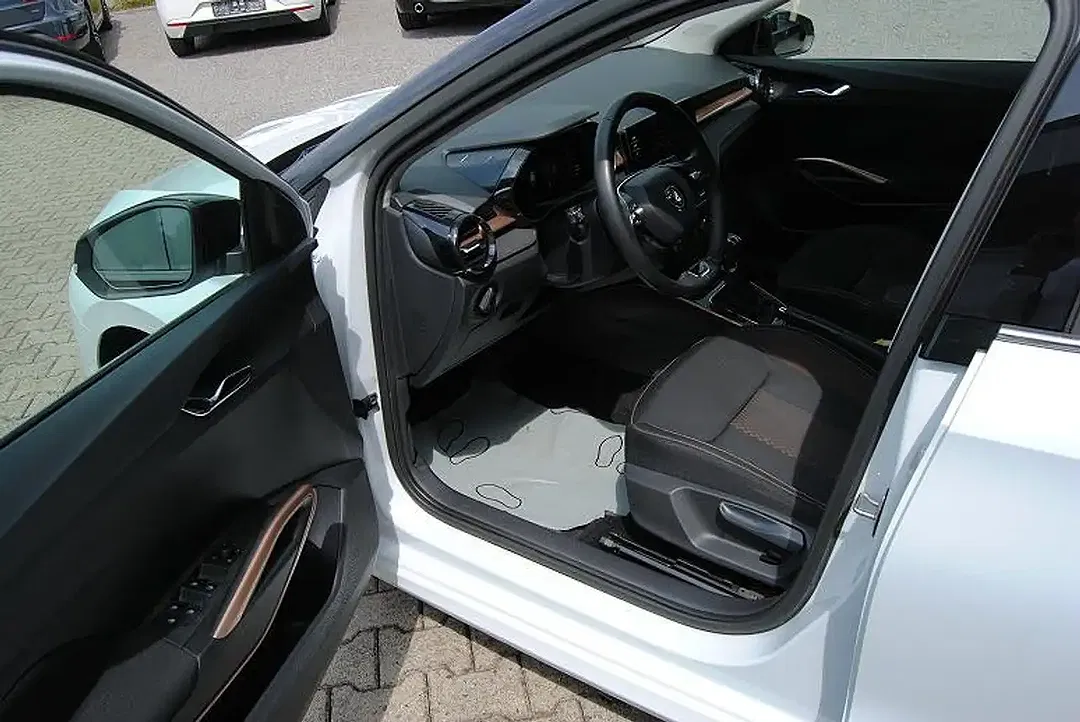 Skoda Fabia - Thumbnail 12