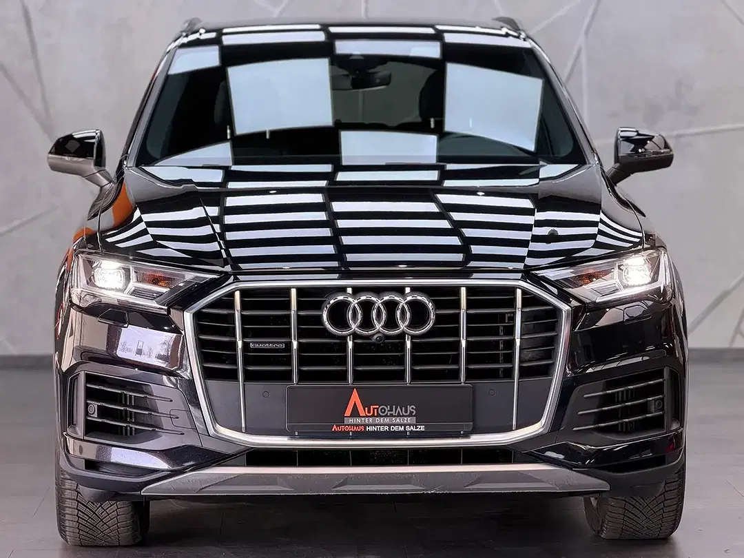 Audi Q7 - Thumbnail 3