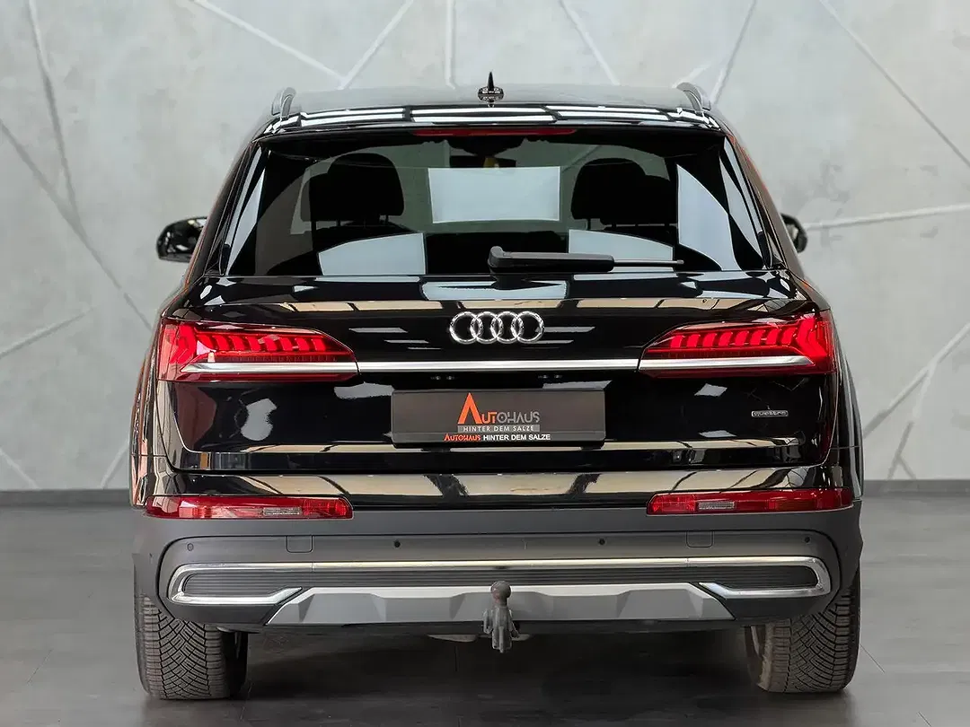 Audi Q7 - Thumbnail 6