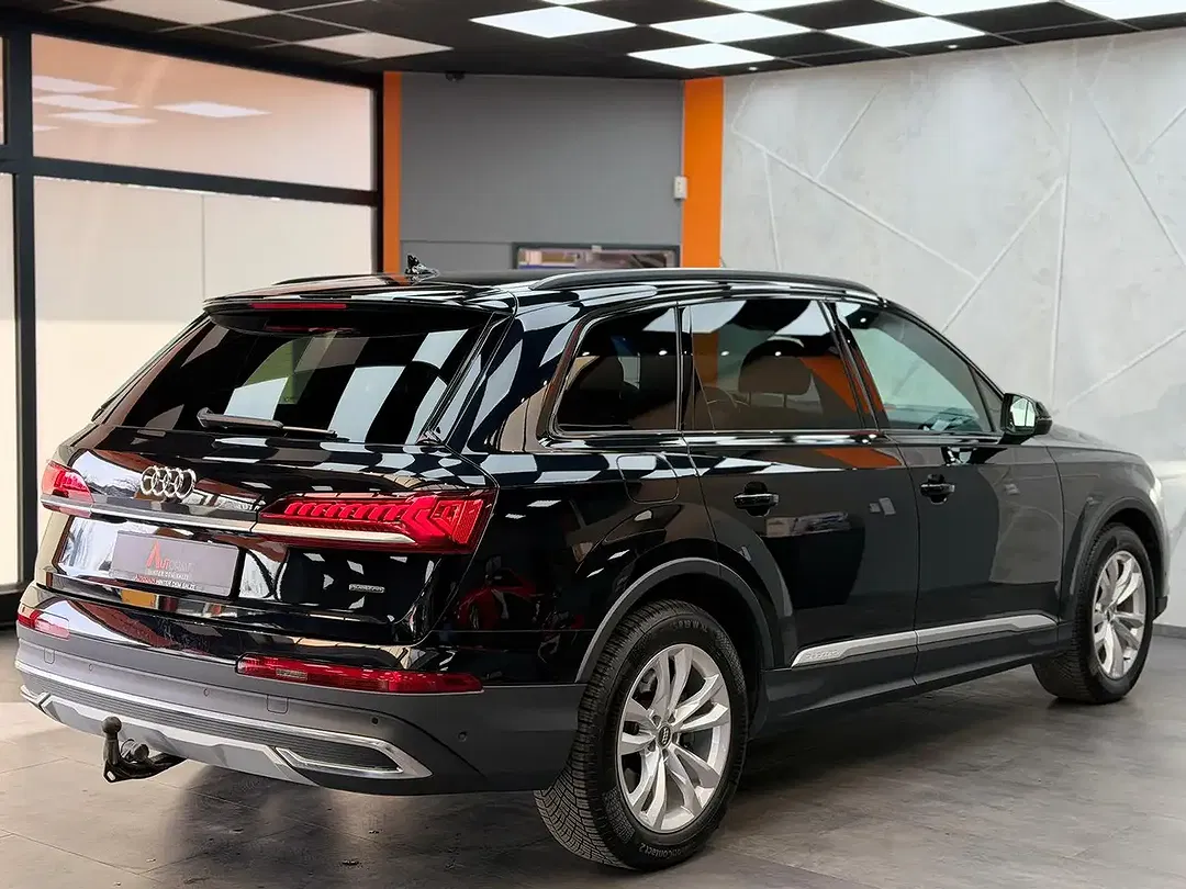Audi Q7 - Thumbnail 7