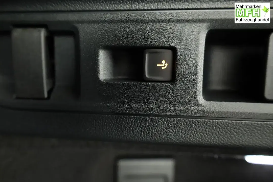 Volkswagen Passat Variant - Thumbnail 13