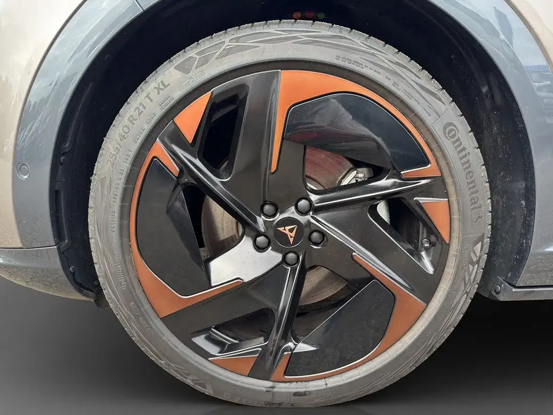 CUPRA Tavascan - Thumbnail 9