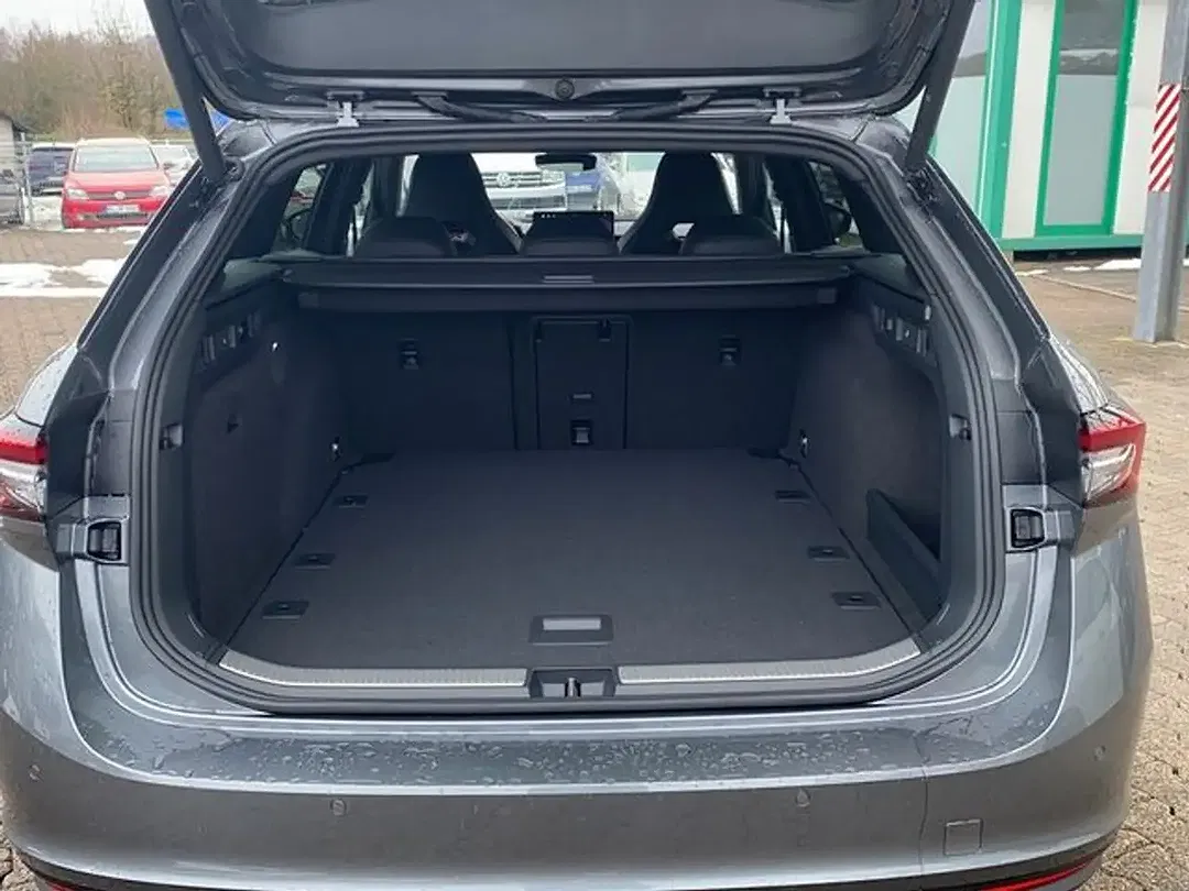 Skoda Superb - Thumbnail 11