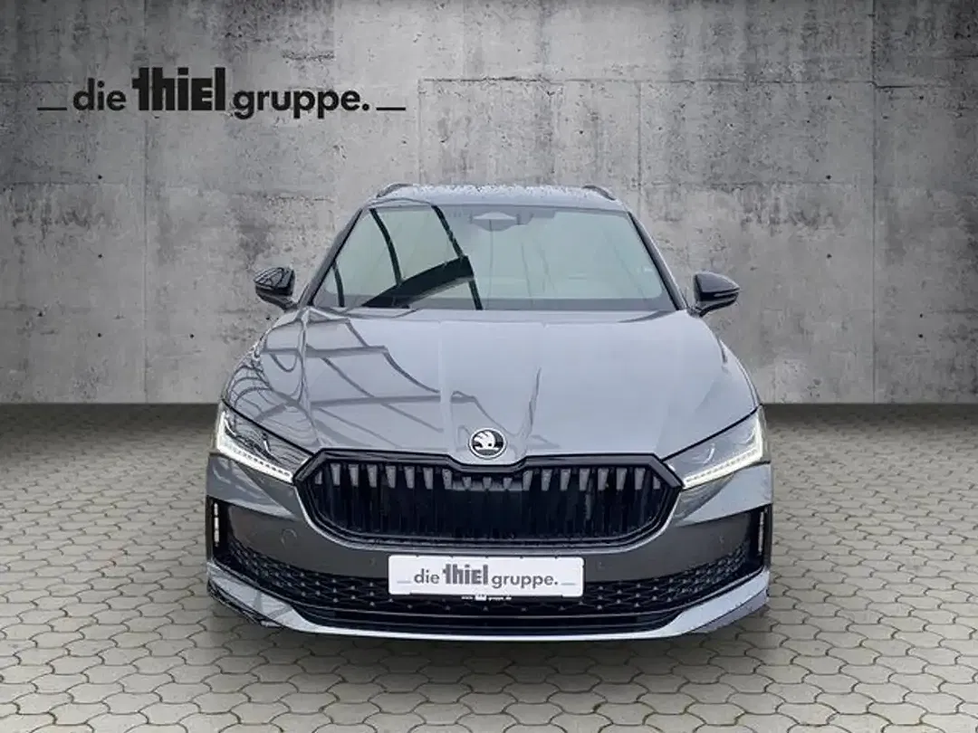Skoda Superb - Thumbnail 1