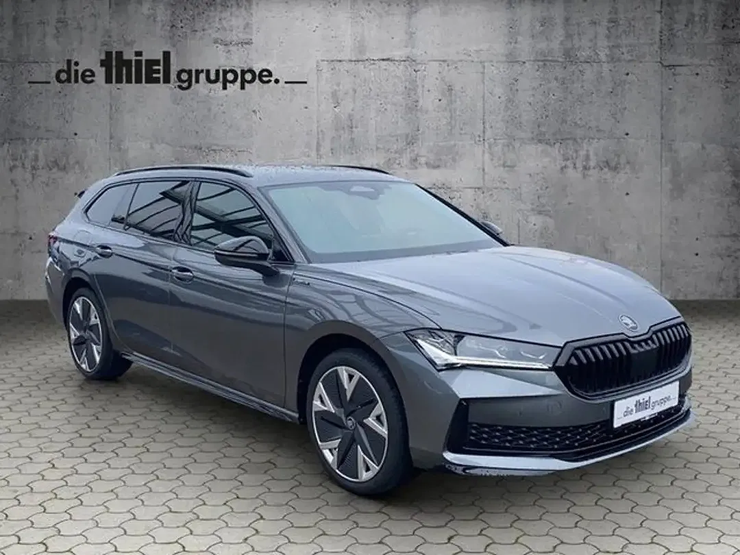 Skoda Superb - Thumbnail 2