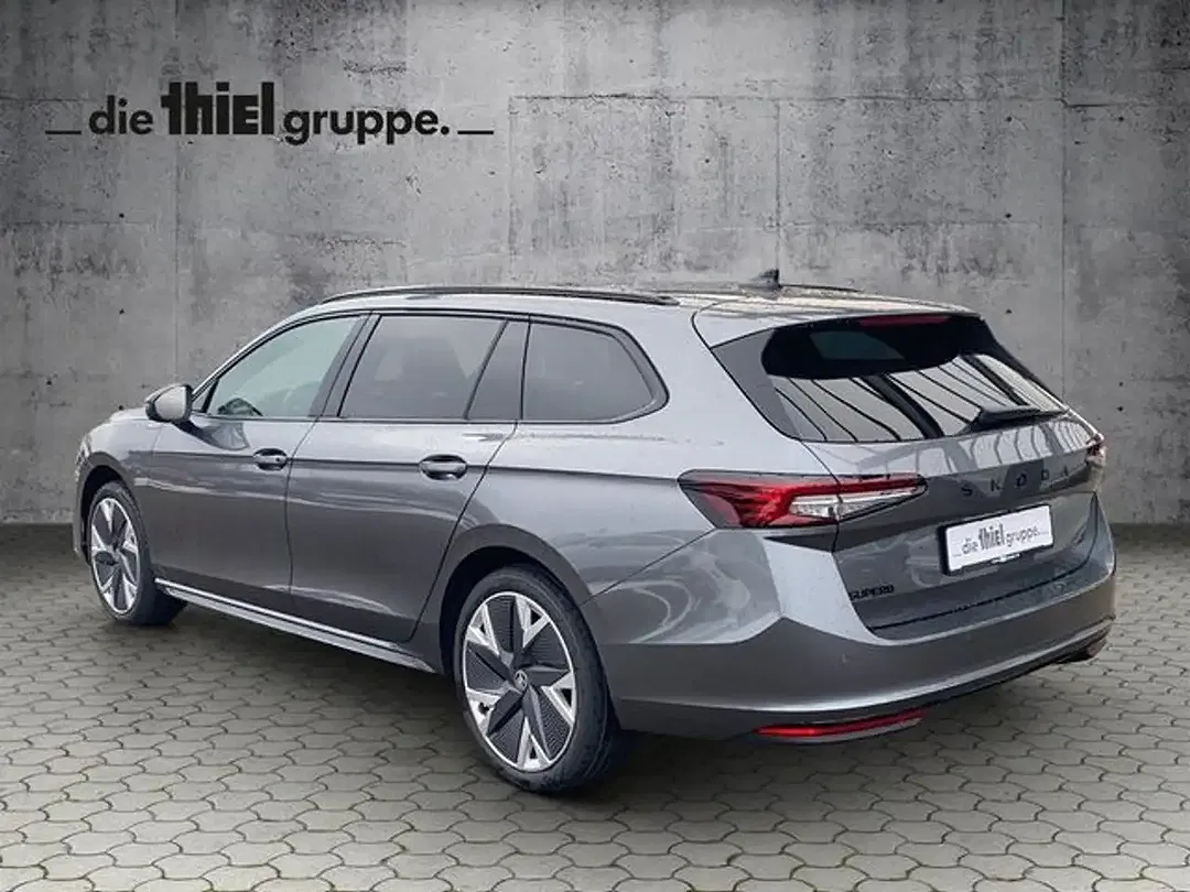 Skoda Superb - Thumbnail 5