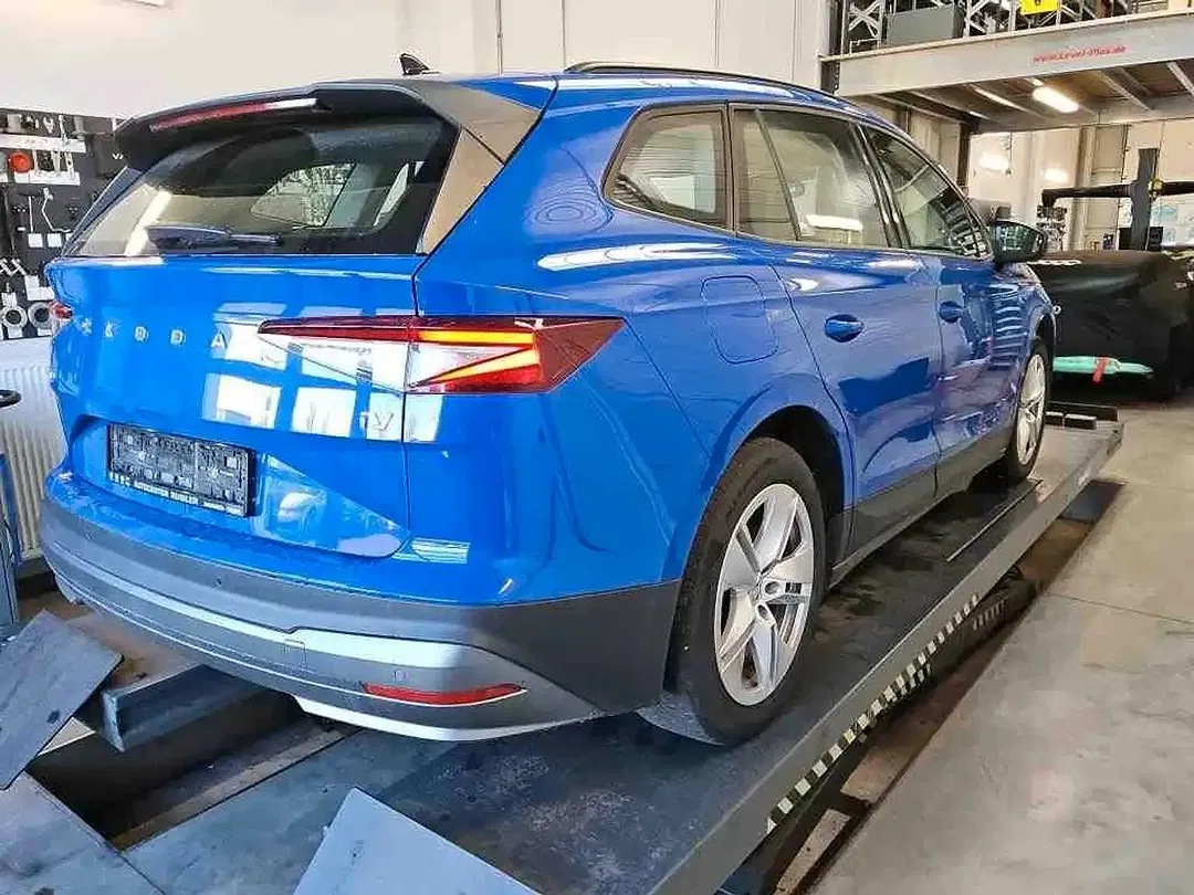 Skoda Enyaq - Thumbnail 3