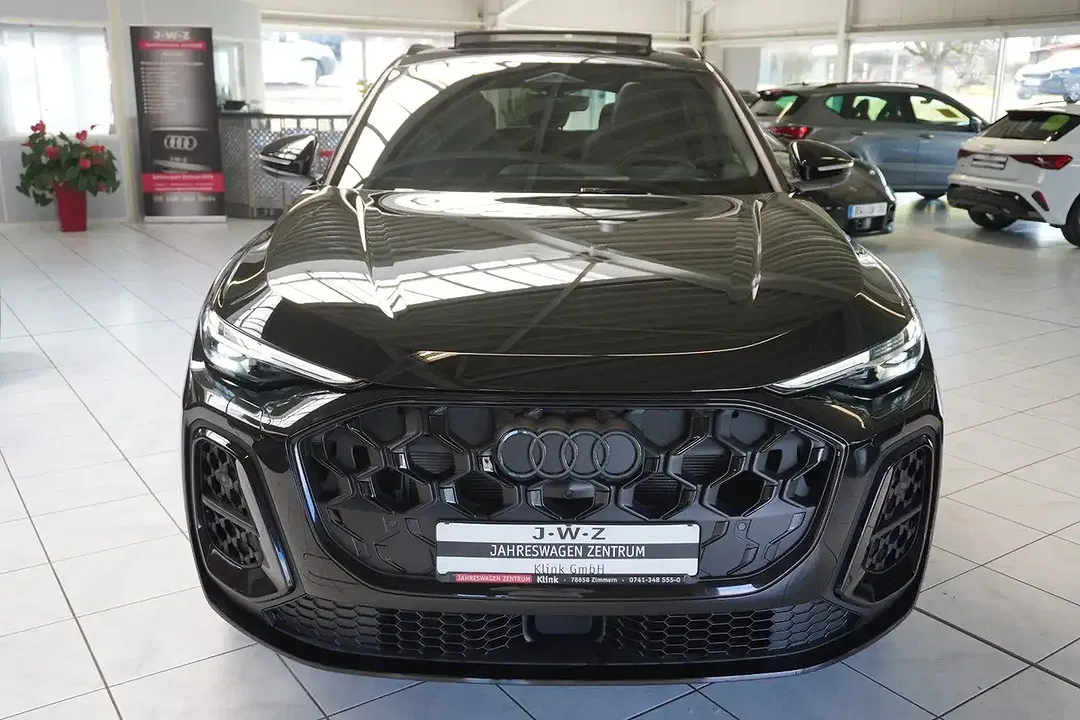 Audi Q5 - Thumbnail 2