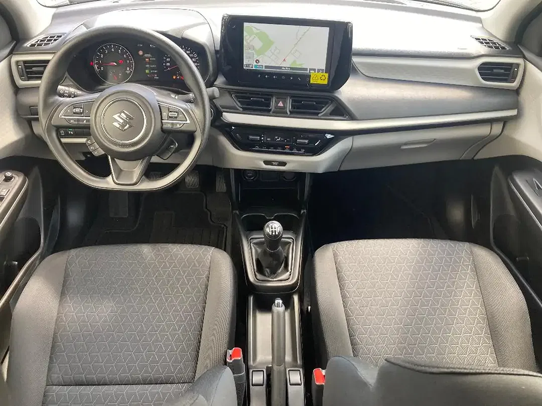 Suzuki Swift - Thumbnail 11