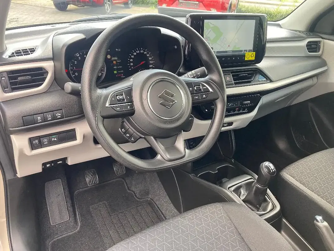 Suzuki Swift - Thumbnail 7