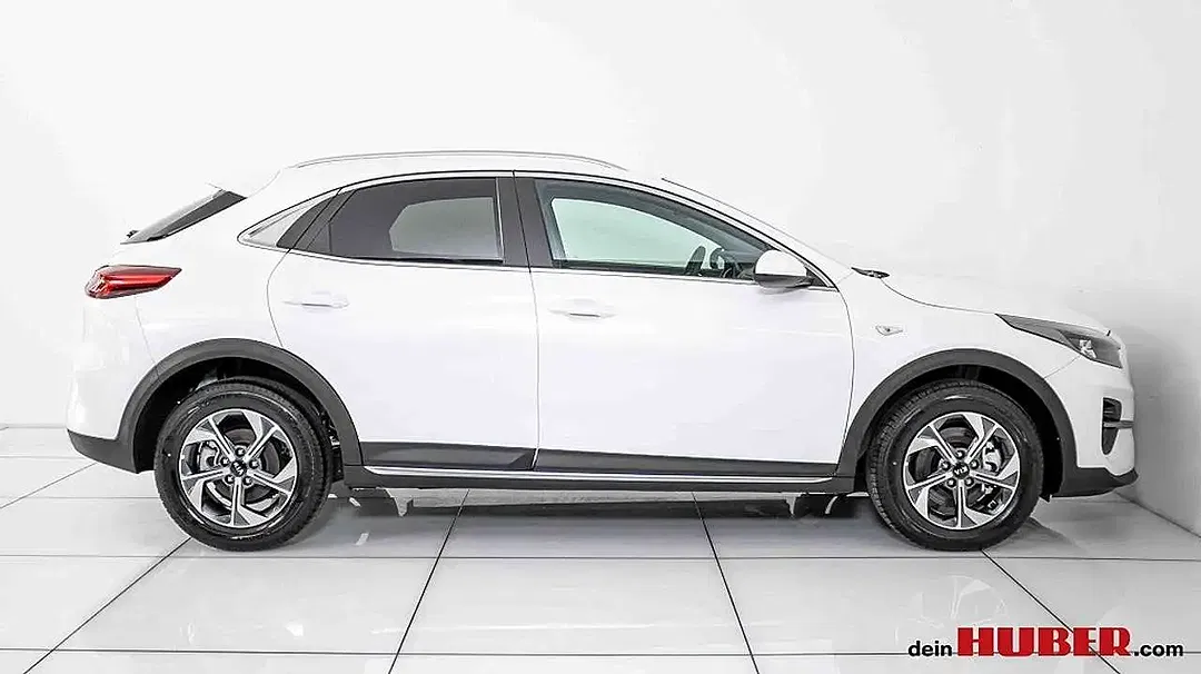 Kia XCeed - Thumbnail 3