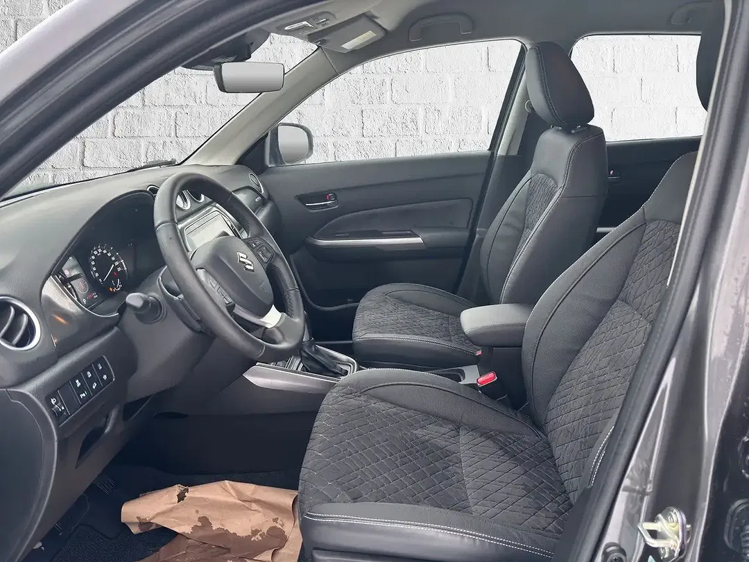 Suzuki Vitara - Thumbnail 6