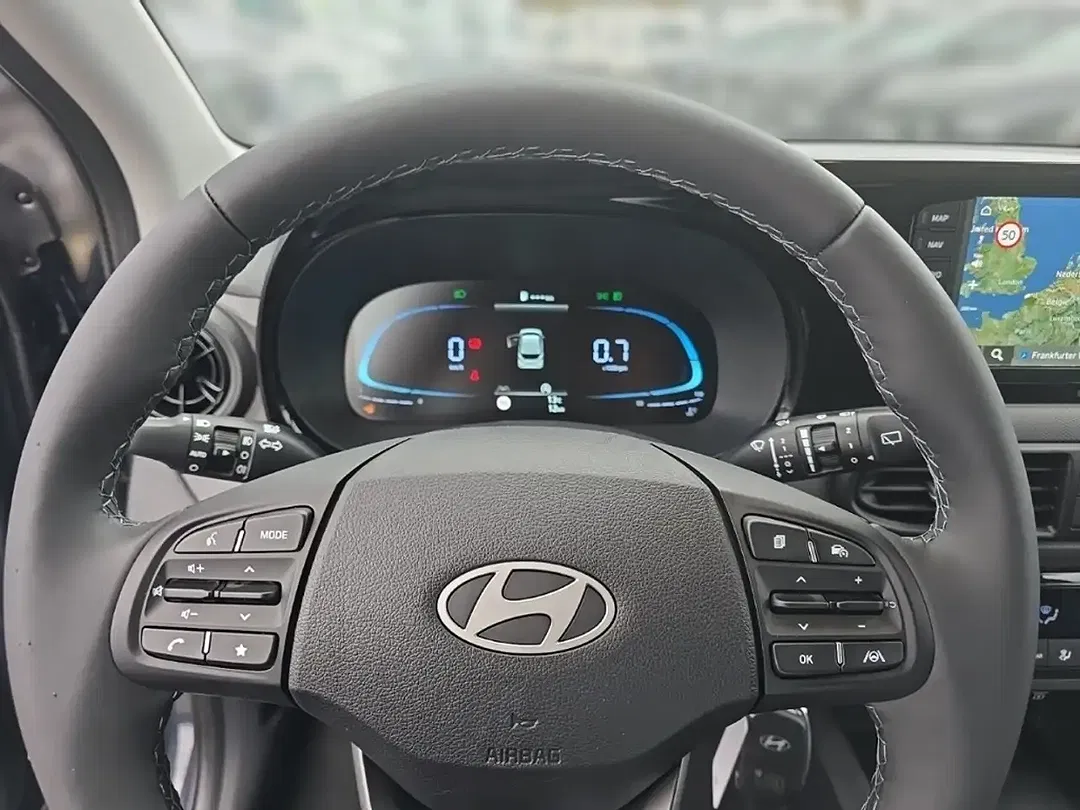 Hyundai i10 - Thumbnail 8