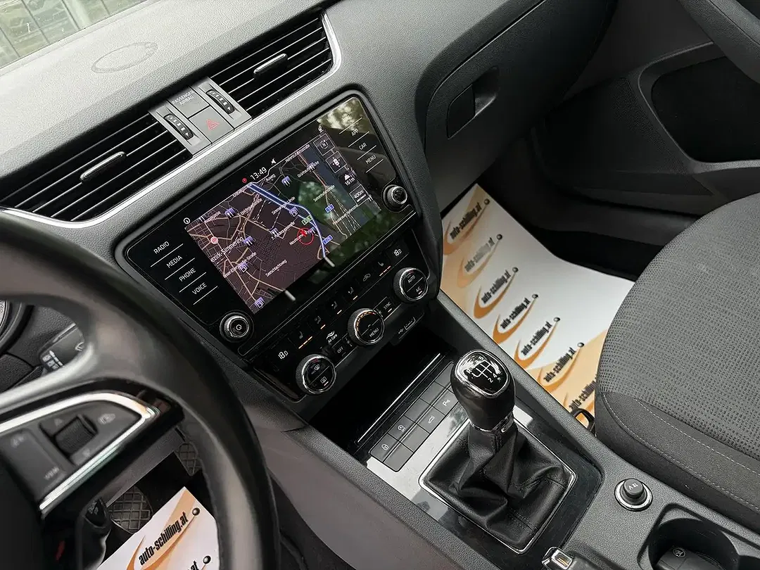 Skoda Octavia - Thumbnail 10