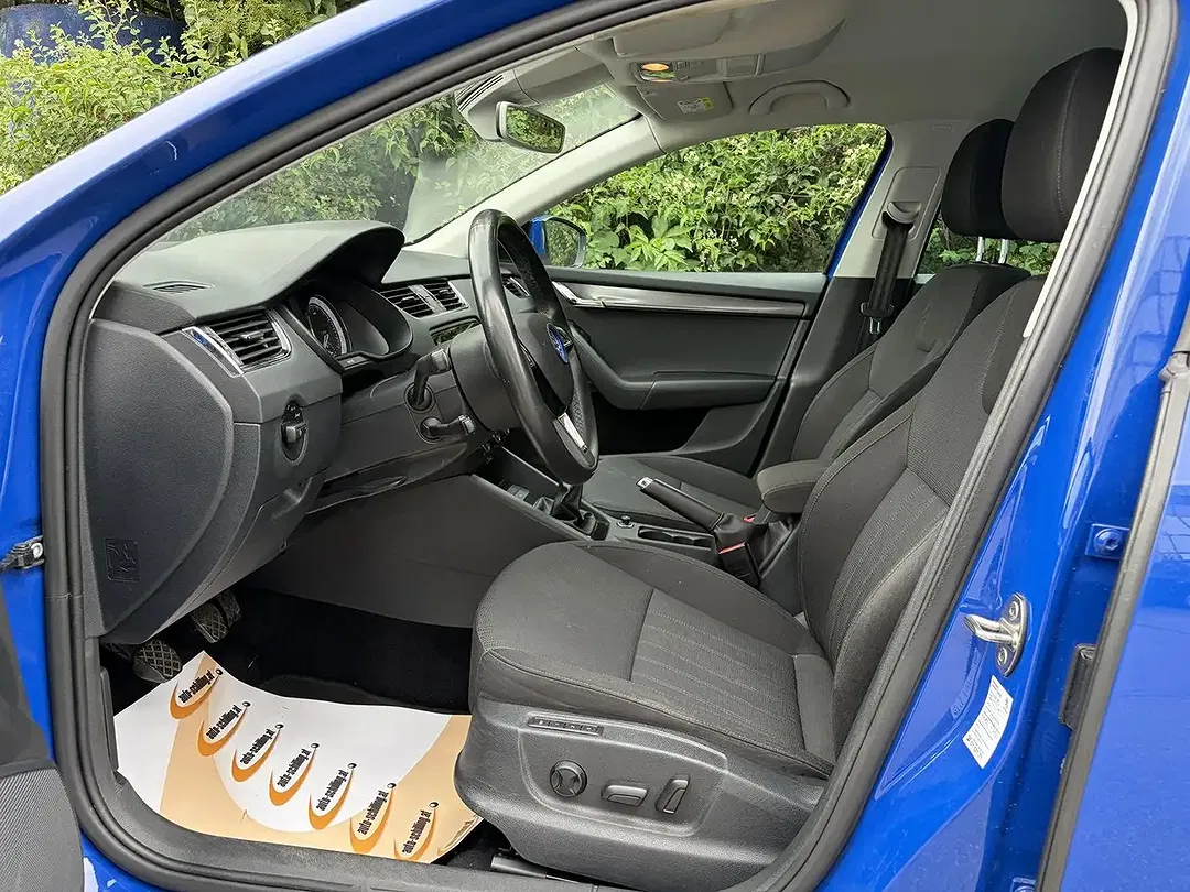 Skoda Octavia - Thumbnail 8