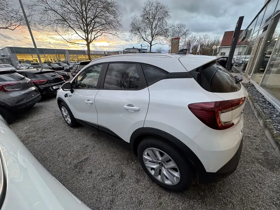 Mitsubishi ASX - Thumbnail 2