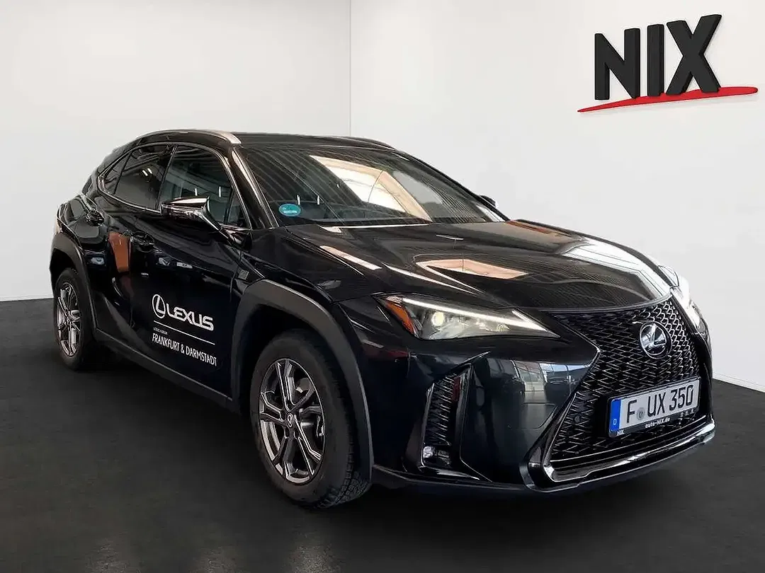 Lexus UX 300h - Thumbnail 2