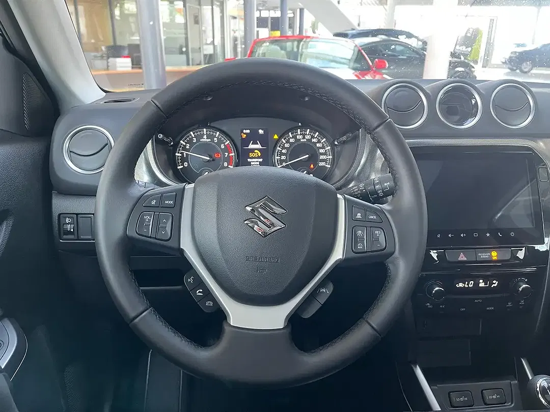 Suzuki Vitara - Thumbnail 13