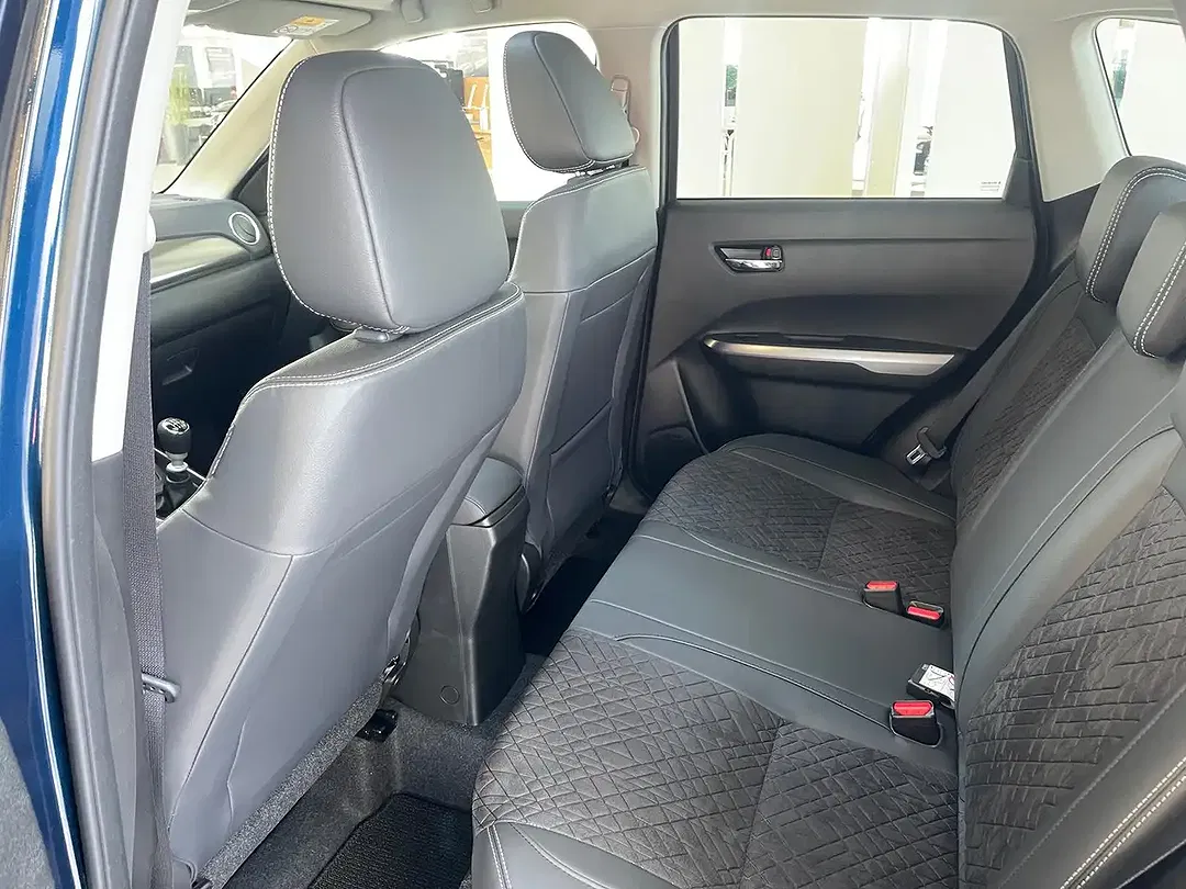 Suzuki Vitara - Thumbnail 15