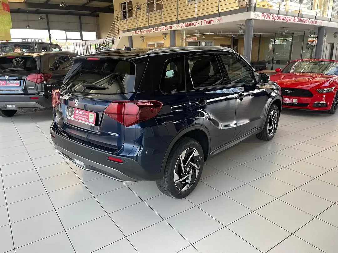 Suzuki Vitara - Thumbnail 5
