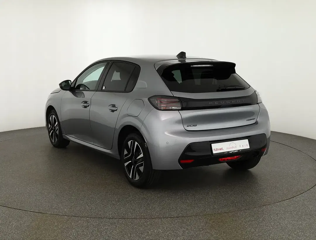 Peugeot 208 - Thumbnail 2