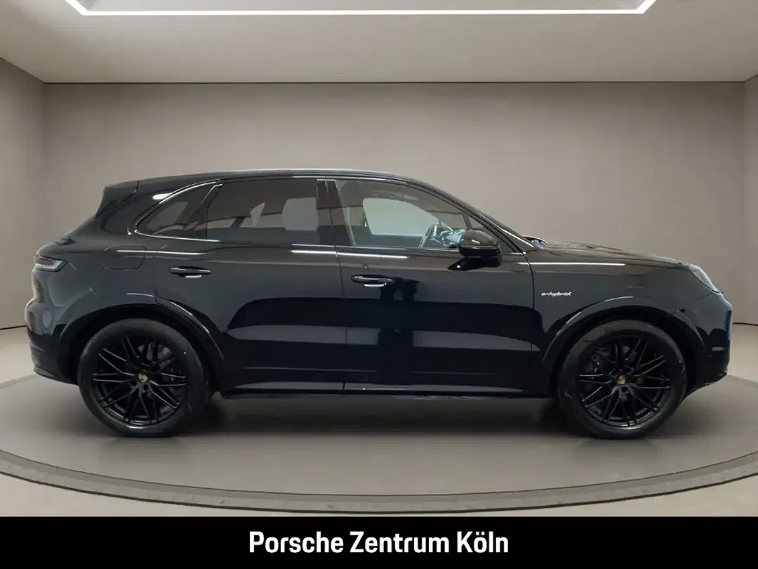 Porsche Cayenne - Thumbnail 6