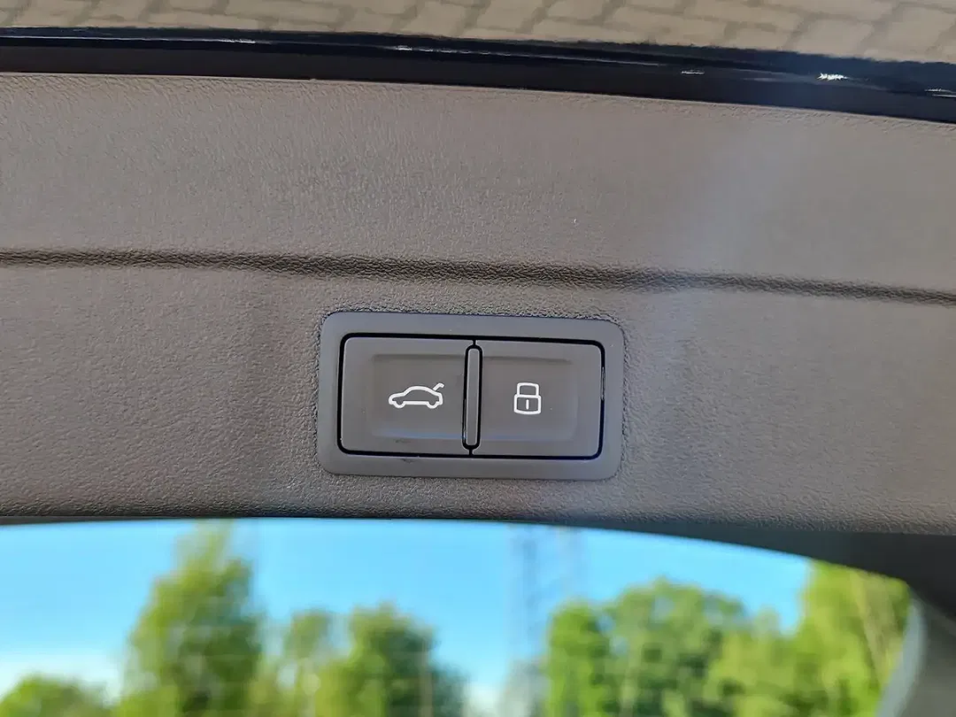 Audi A6 - Thumbnail 13