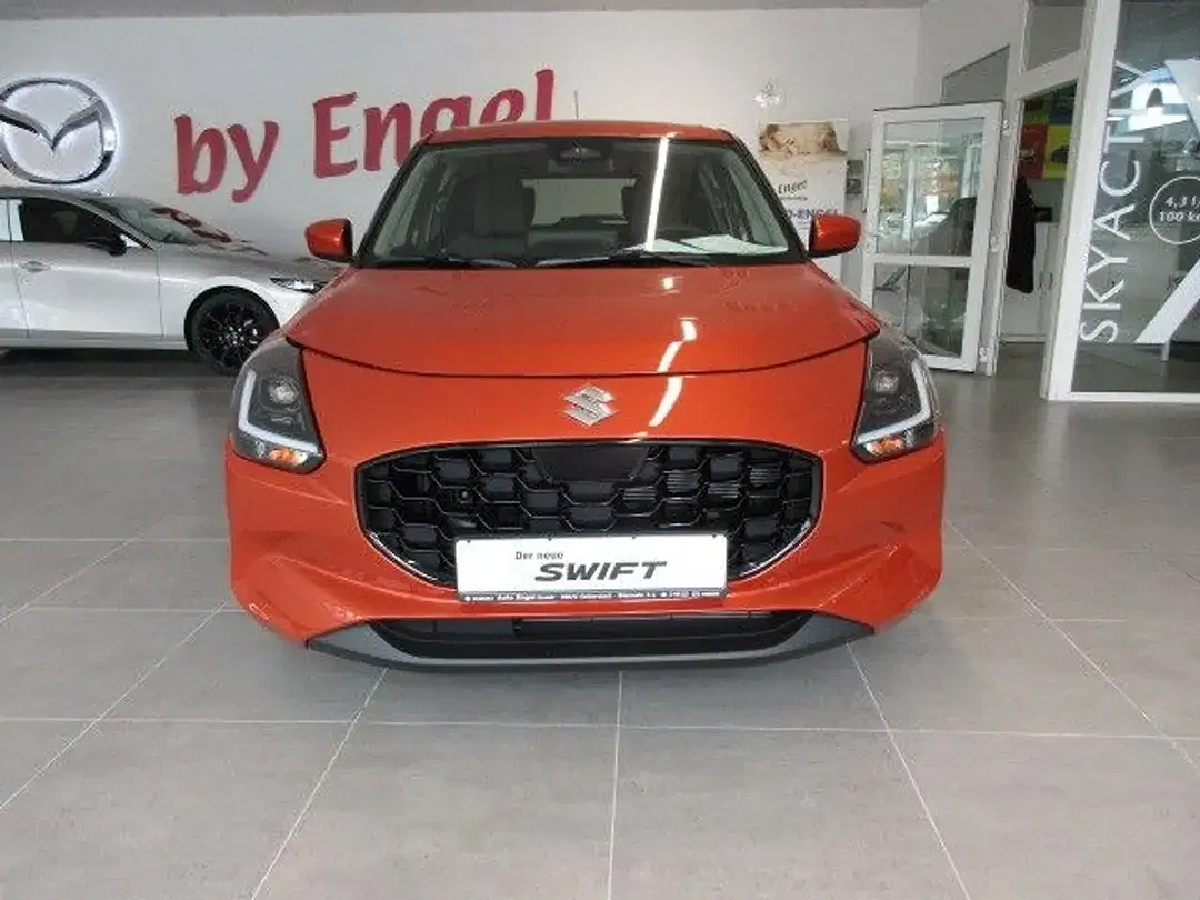 Suzuki Swift - Thumbnail 1